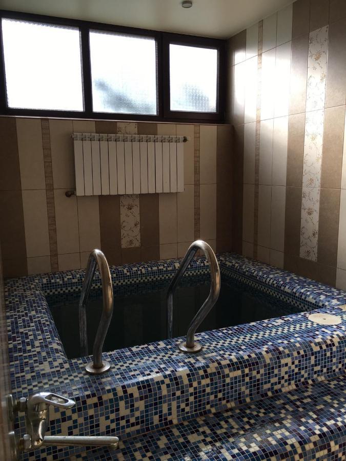 Hotel Sokolyne Gnizdo Korostov Exteriér fotografie