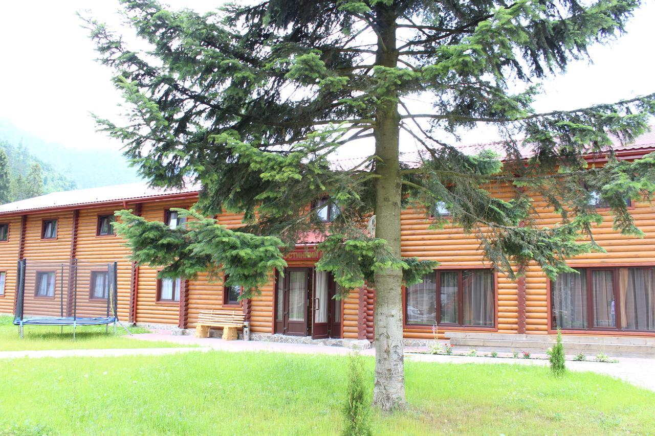 Hotel Sokolyne Gnizdo Korostov Exteriér fotografie