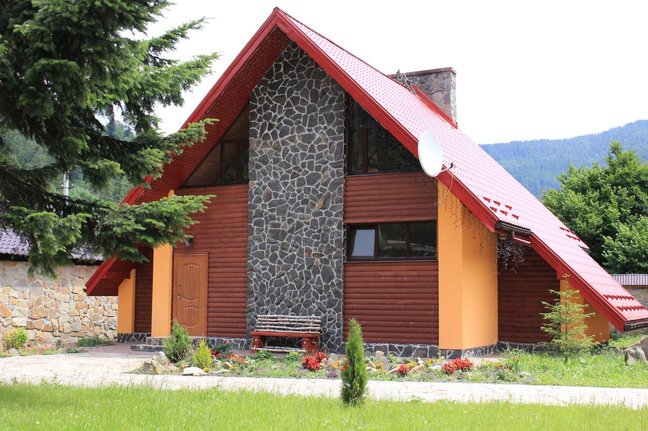 Hotel Sokolyne Gnizdo Korostov Exteriér fotografie