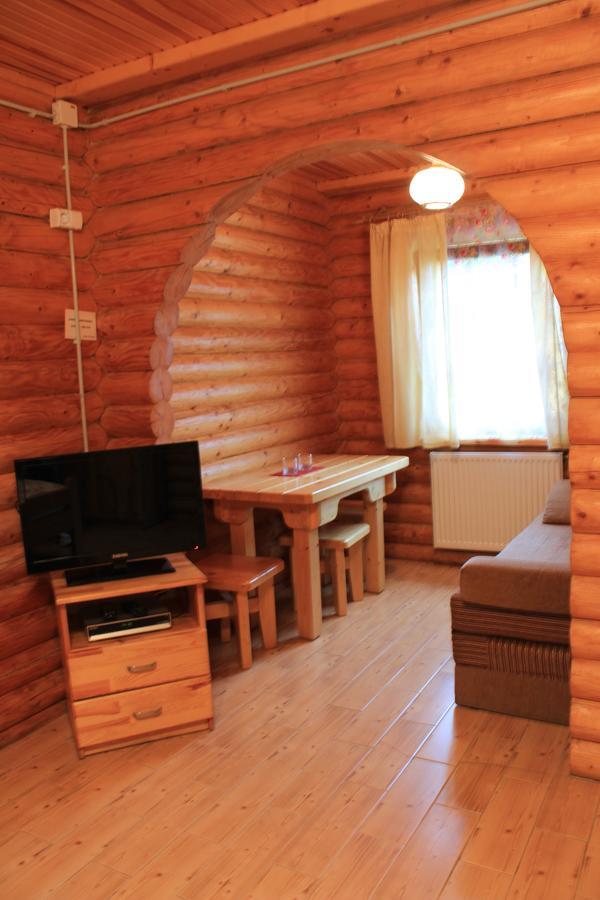 Hotel Sokolyne Gnizdo Korostov Exteriér fotografie