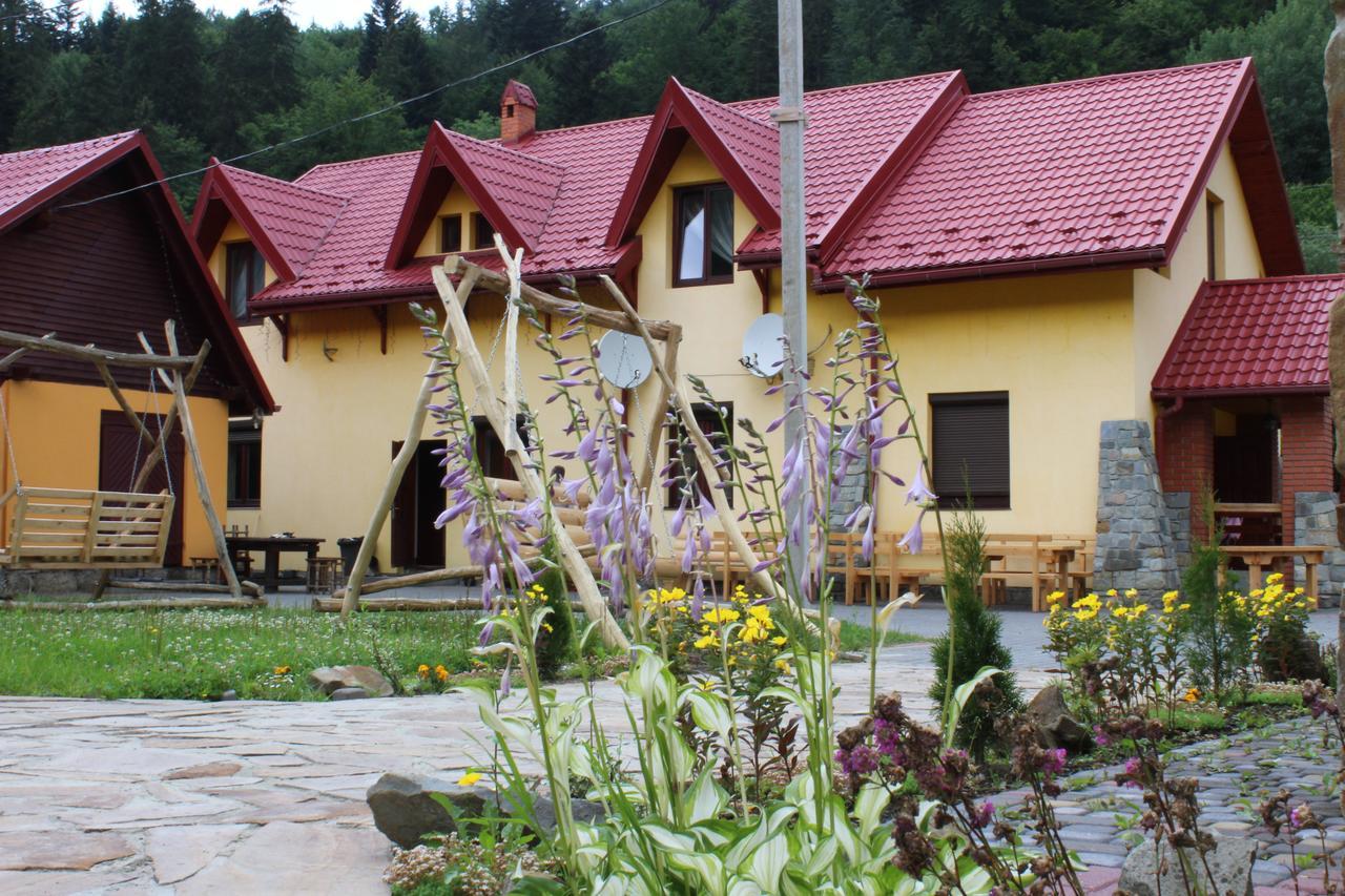 Hotel Sokolyne Gnizdo Korostov Exteriér fotografie