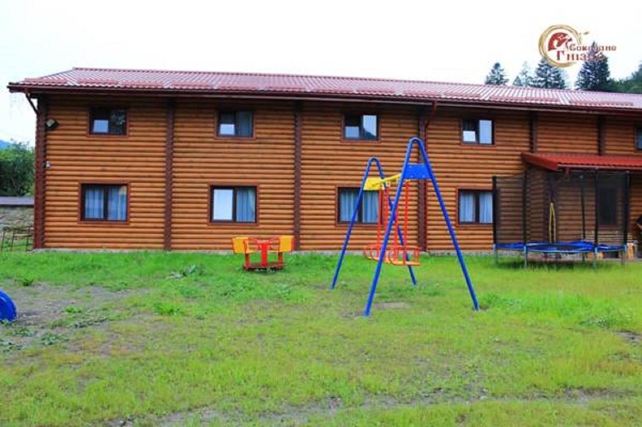 Hotel Sokolyne Gnizdo Korostov Exteriér fotografie