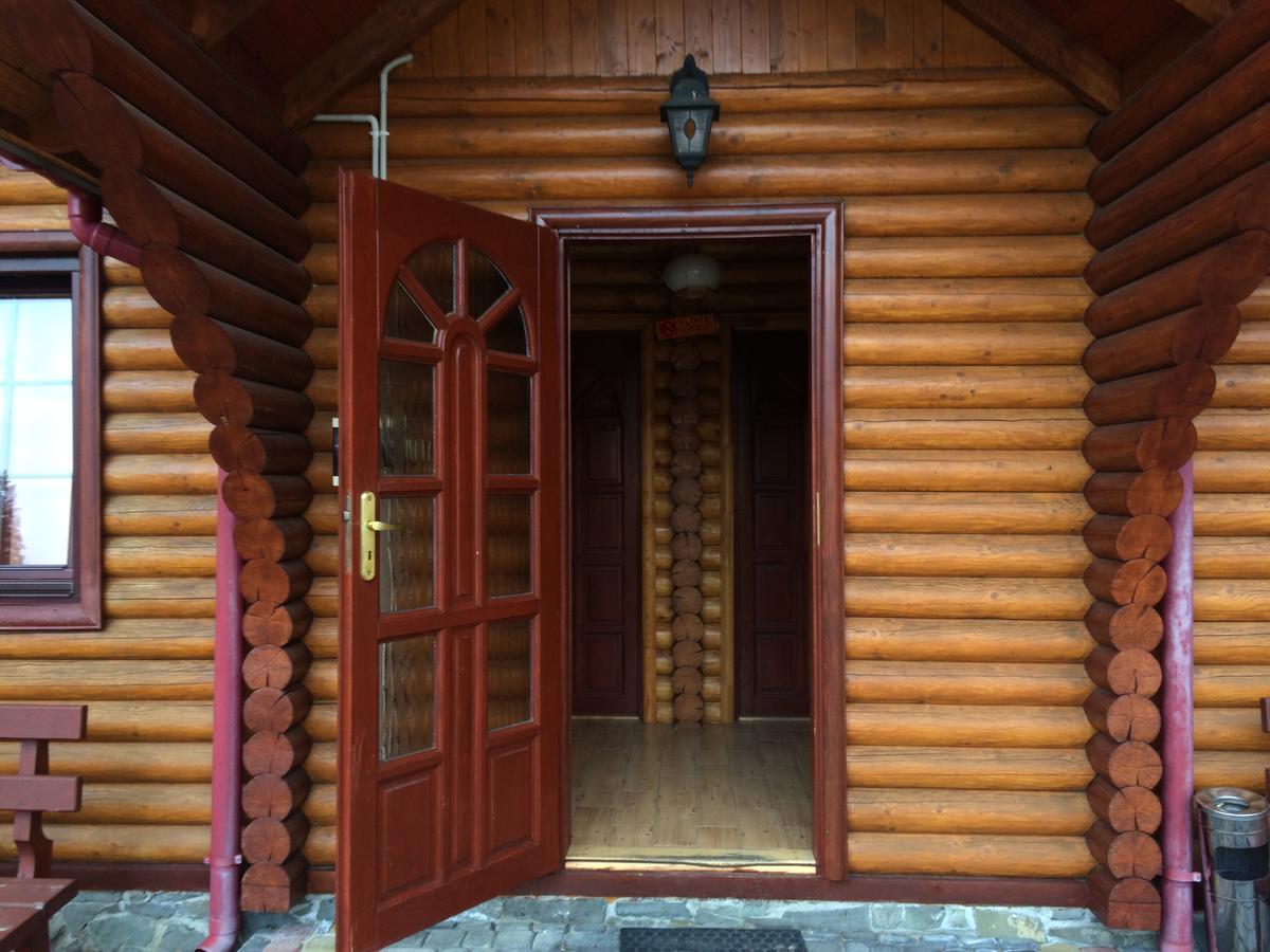 Hotel Sokolyne Gnizdo Korostov Exteriér fotografie